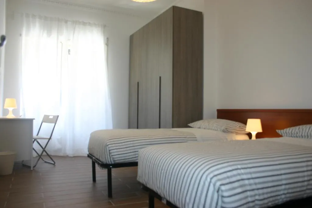 Vittoria Guest House 로마
